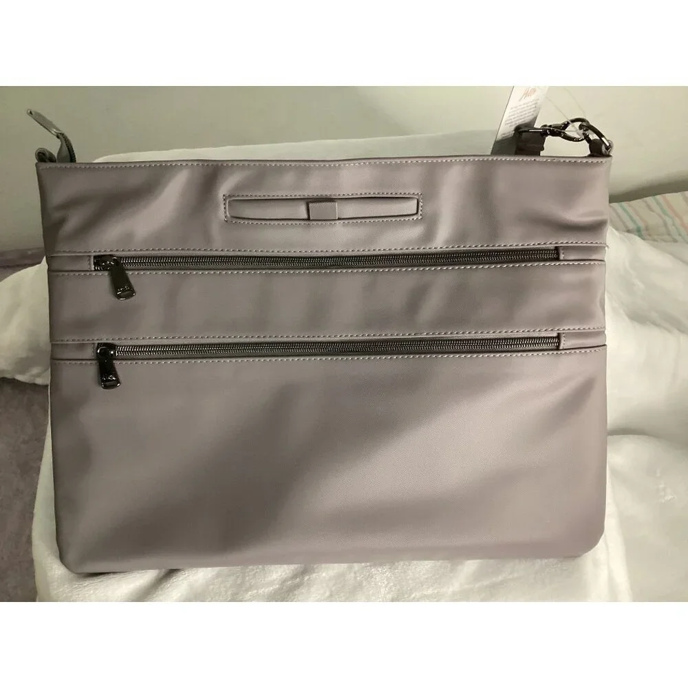 LUG Galley Satin Luxe VL Portfolio NWT